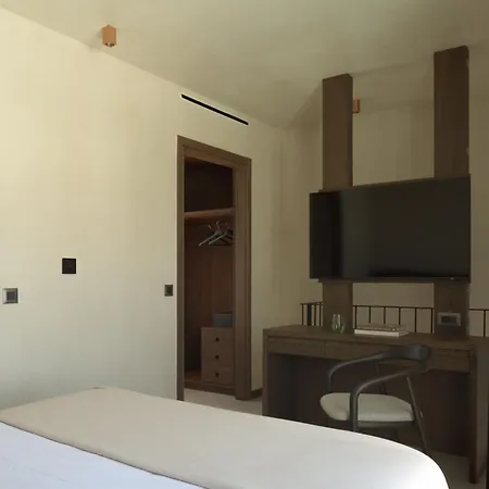 The Key Hotel 4*