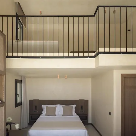 The Key Hotel